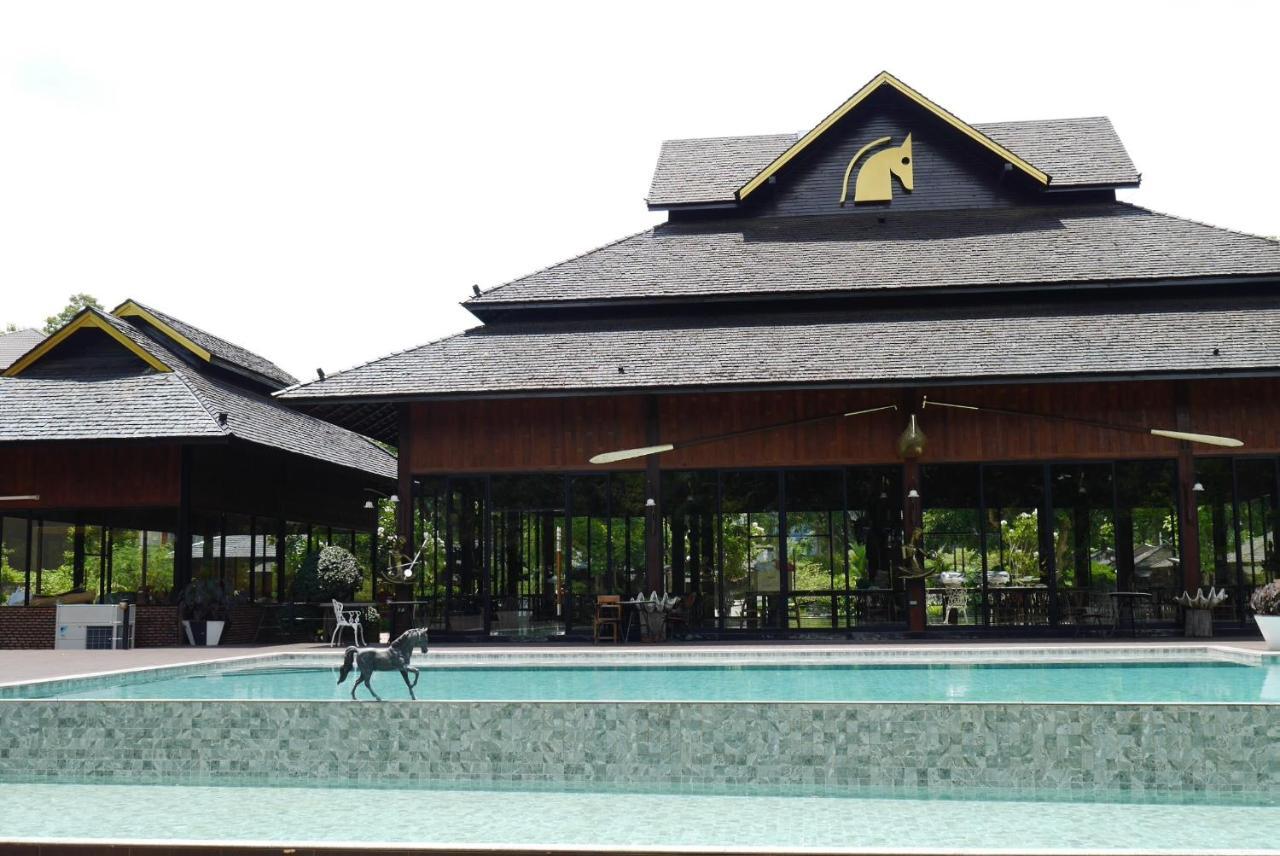 Phumontra Resort Nakhon Nayok Exterior foto